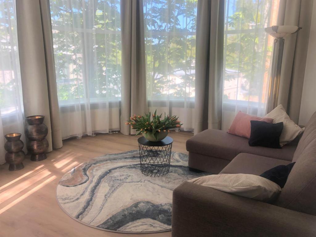 Alve Apart Hotel Jurmala Bagian luar foto